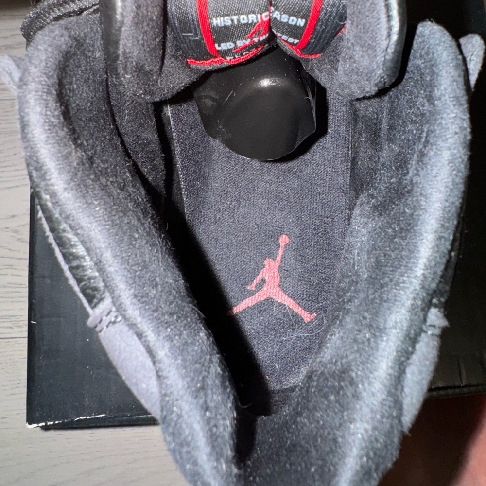 Jordan 11 Retro - Picture 7 of 8